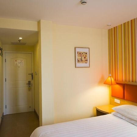 Home Inn Beijing Headquater World Park Ngoại thất bức ảnh